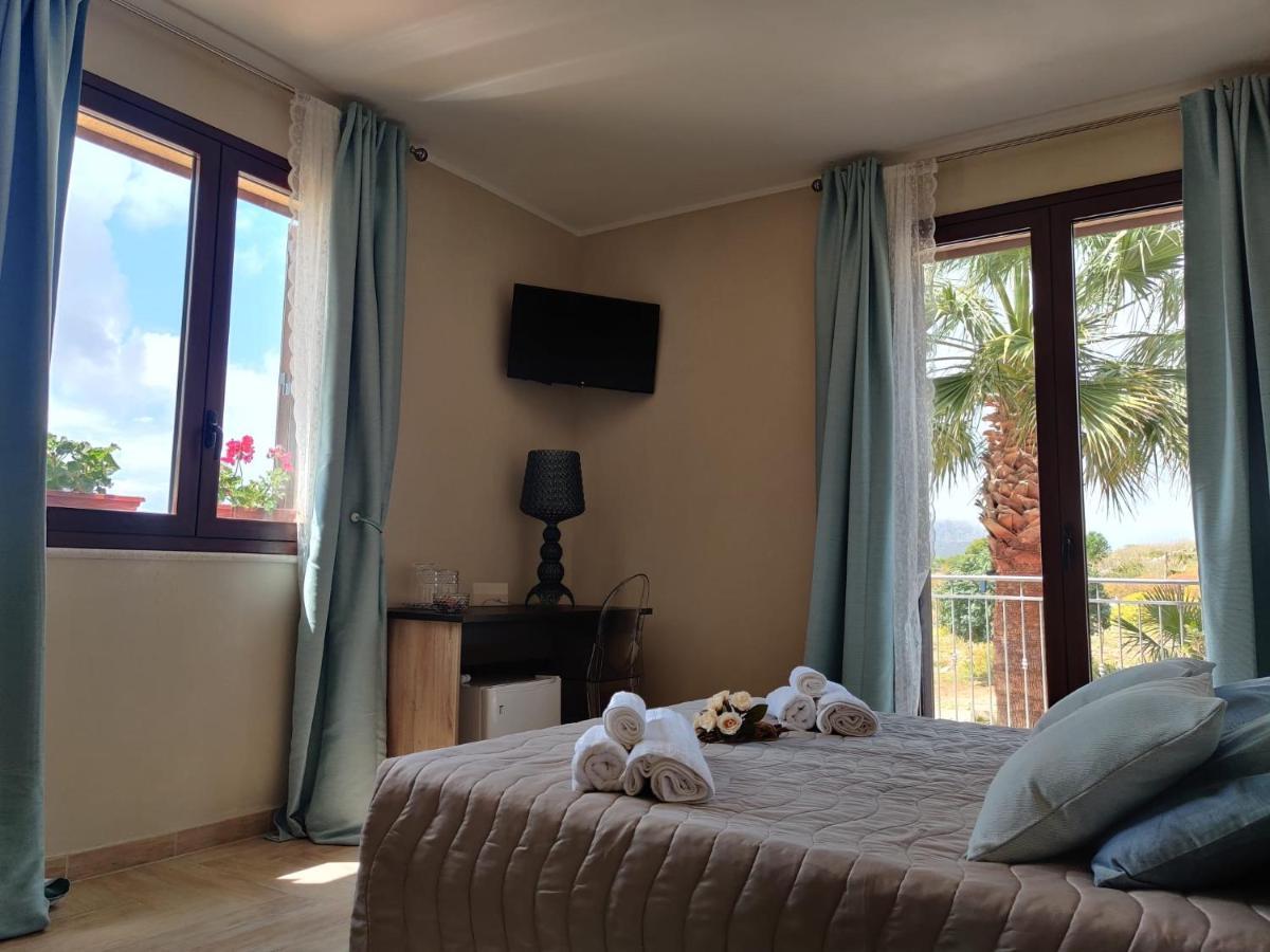 Raggi Di Sole Bed & Breakfast Кустоначи Екстериор снимка