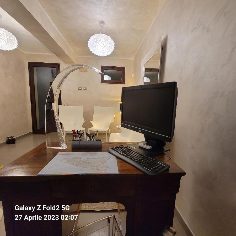Raggi Di Sole Bed & Breakfast Кустоначи Екстериор снимка
