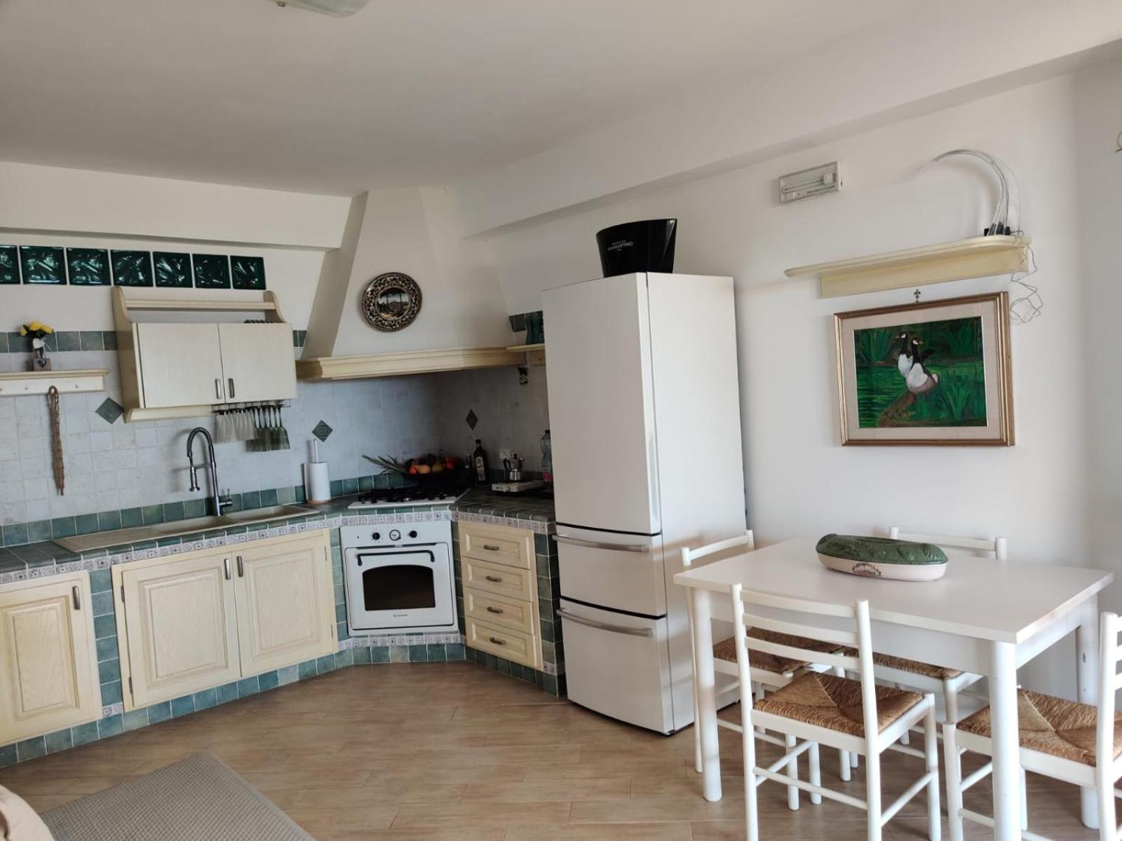 Raggi Di Sole Bed & Breakfast Кустоначи Екстериор снимка