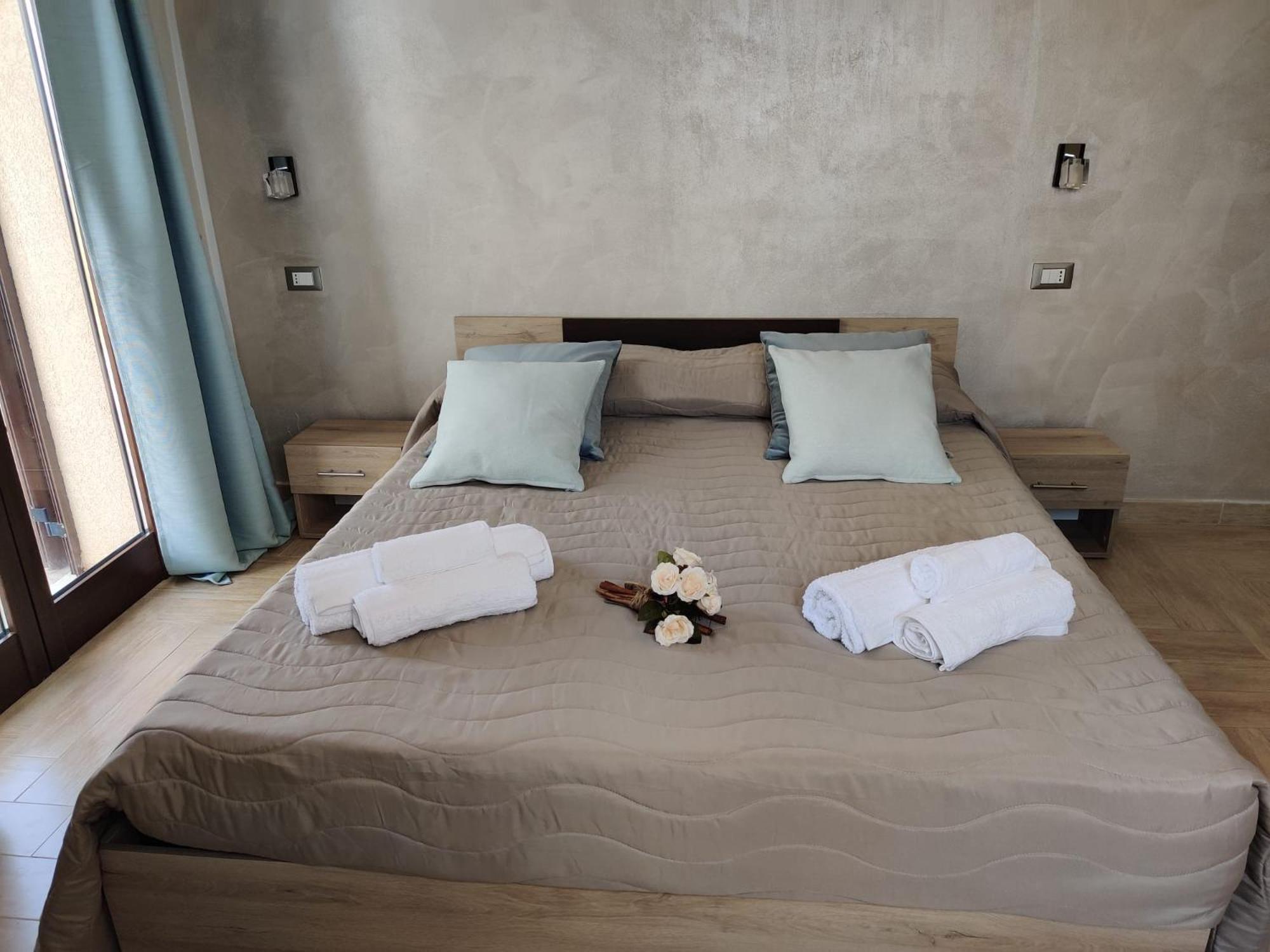 Raggi Di Sole Bed & Breakfast Кустоначи Екстериор снимка